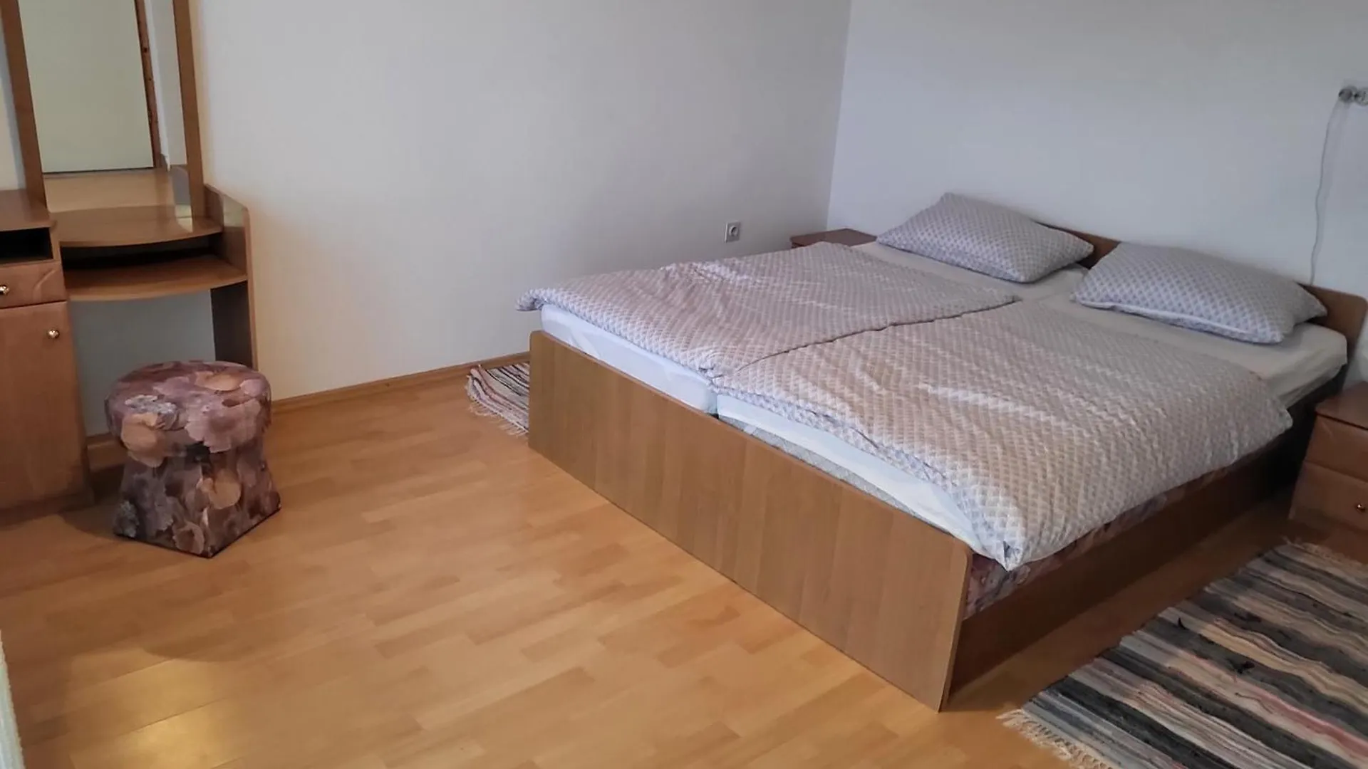 Wohnung Fuer 2-4 Personen Im Og Razanac 0*,  Croatia